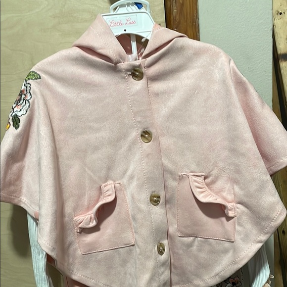 Three piece size 4t outfit - Picture 1 of 7